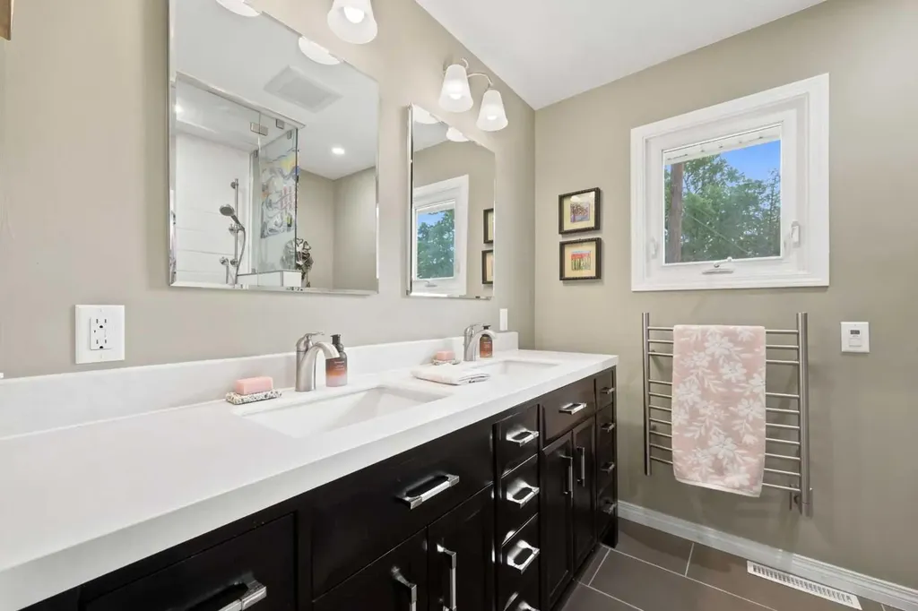 3518 3 Avenue SW Calgary AB T3C 0A6