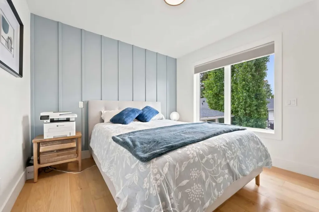 3518 3 Avenue SW Calgary AB T3C 0A6