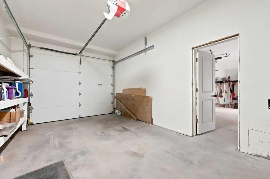 3518 3 Avenue SW Calgary AB T3C 0A6