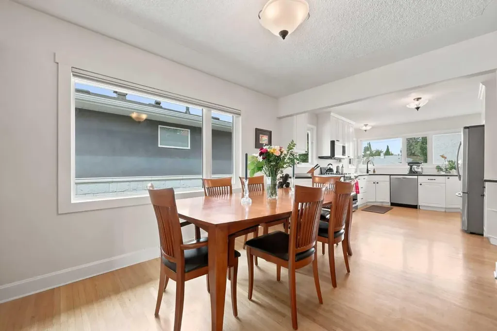 3518 3 Avenue SW Calgary AB T3C 0A6