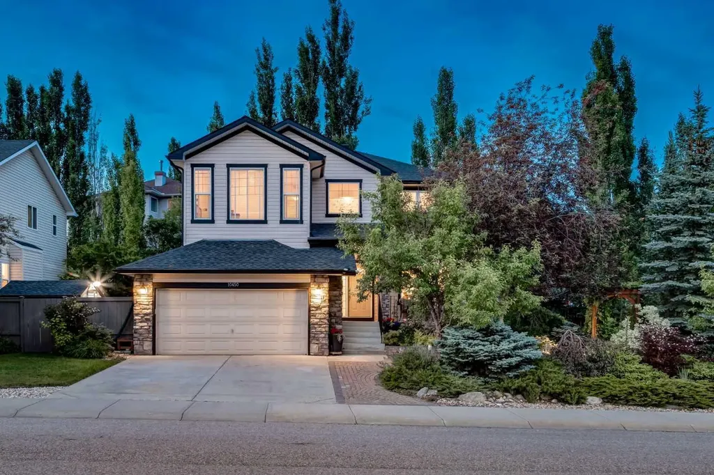 10450 Rockyledge Street NW Calgary AB T3G 5N1