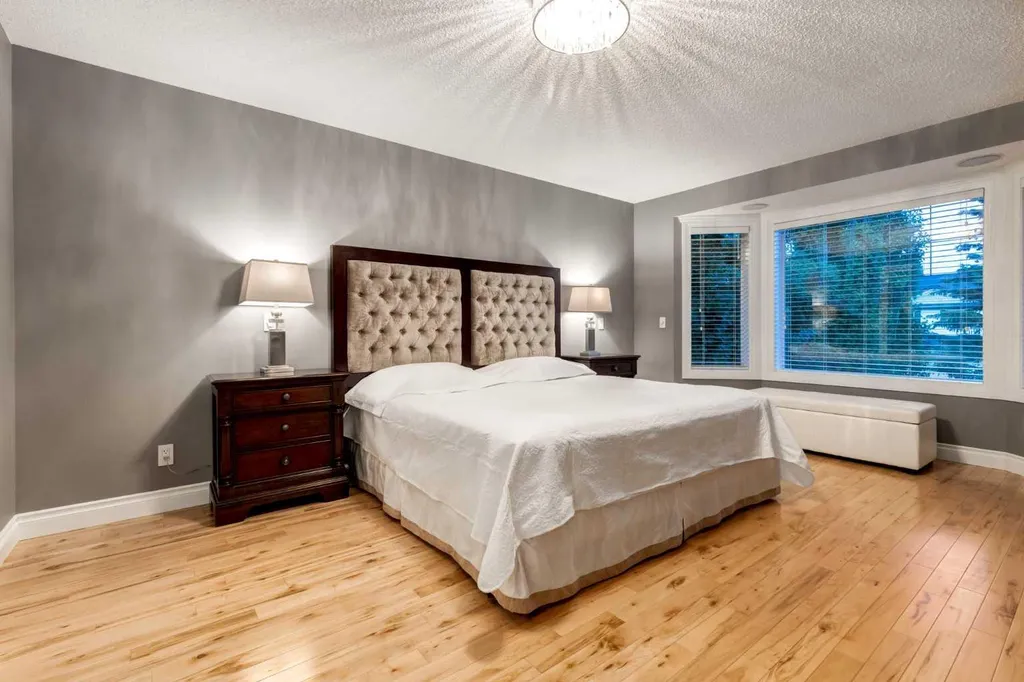 10450 Rockyledge Street NW Calgary AB T3G 5N1
