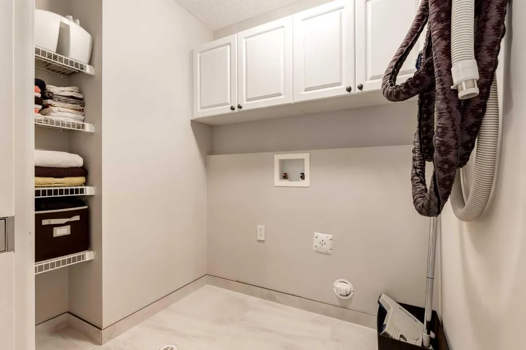 10450 Rockyledge Street NW Calgary AB T3G 5N1