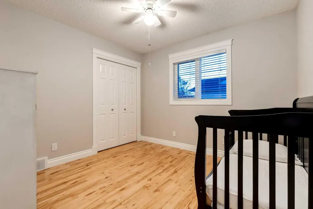 10450 Rockyledge Street NW Calgary AB T3G 5N1
