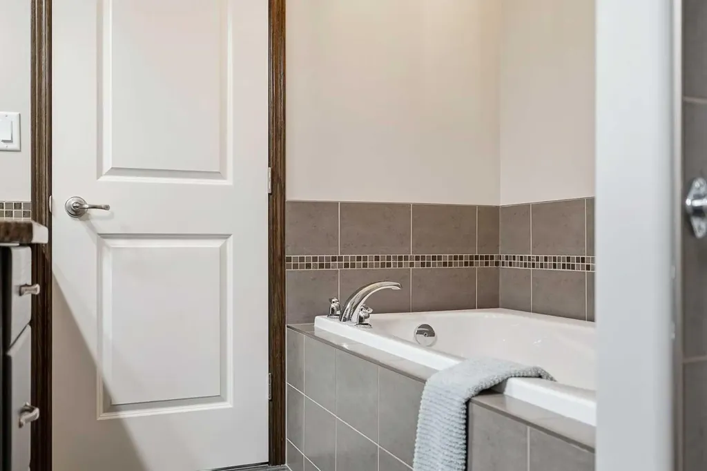 1 Cody Place Red Deer AB T4P 0M4