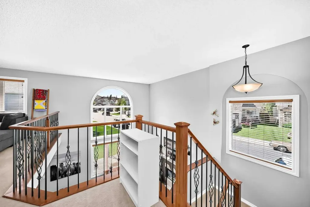 209 Crystal Green Point Okotoks AB T1S 2K7