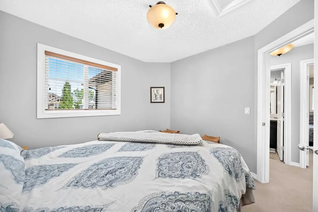 209 Crystal Green Point Okotoks AB T1S 2K7