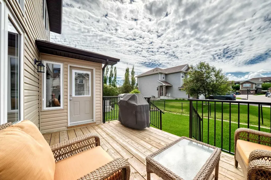 209 Crystal Green Point Okotoks AB T1S 2K7