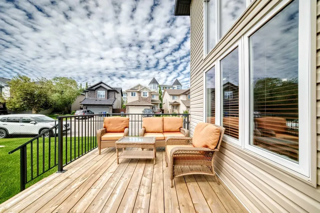 209 Crystal Green Point Okotoks AB T1S 2K7