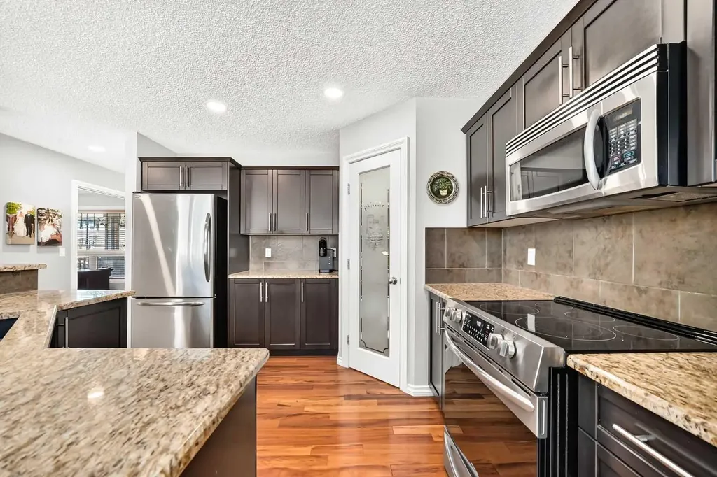 209 Crystal Green Point Okotoks AB T1S 2K7