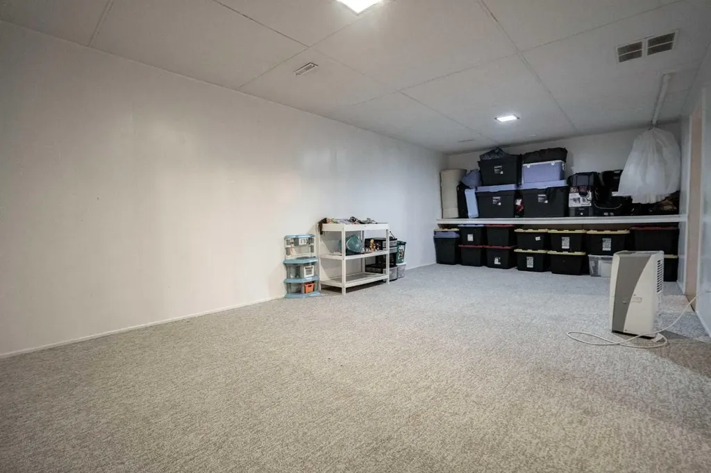 4811 53 Avenue Grimshaw AB T0H1W0