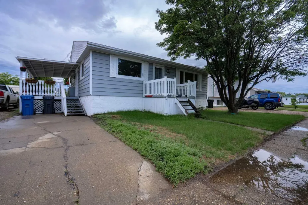 4811 53 Avenue Grimshaw AB T0H1W0