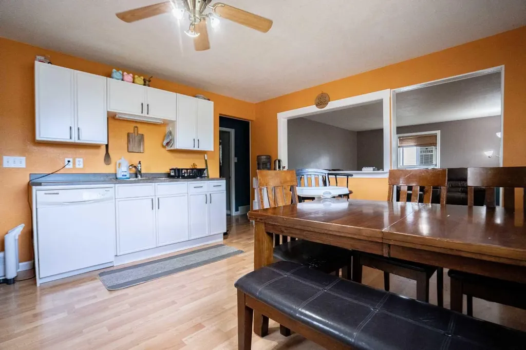 4811 53 Avenue Grimshaw AB T0H1W0