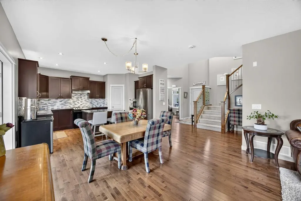 2029 Luxstone Boulevard SW Airdrie AB T4B 0J7