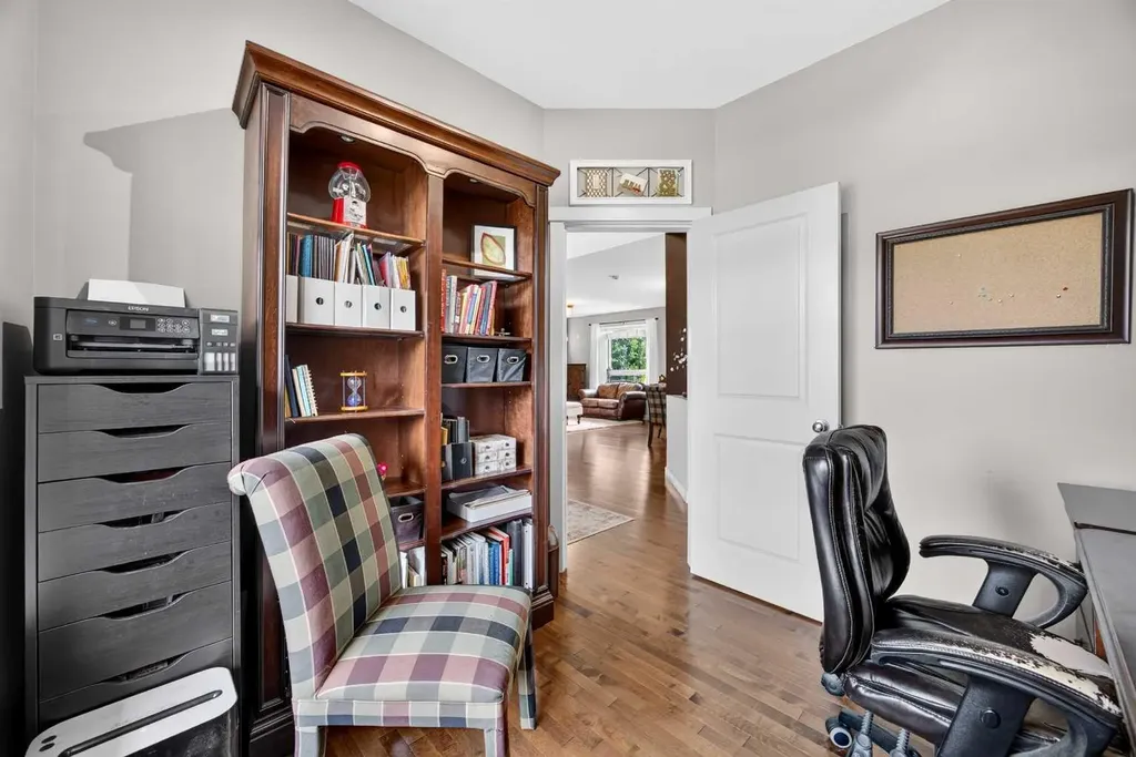 2029 Luxstone Boulevard SW Airdrie AB T4B 0J7
