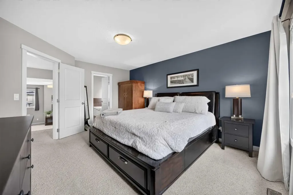2029 Luxstone Boulevard SW Airdrie AB T4B 0J7