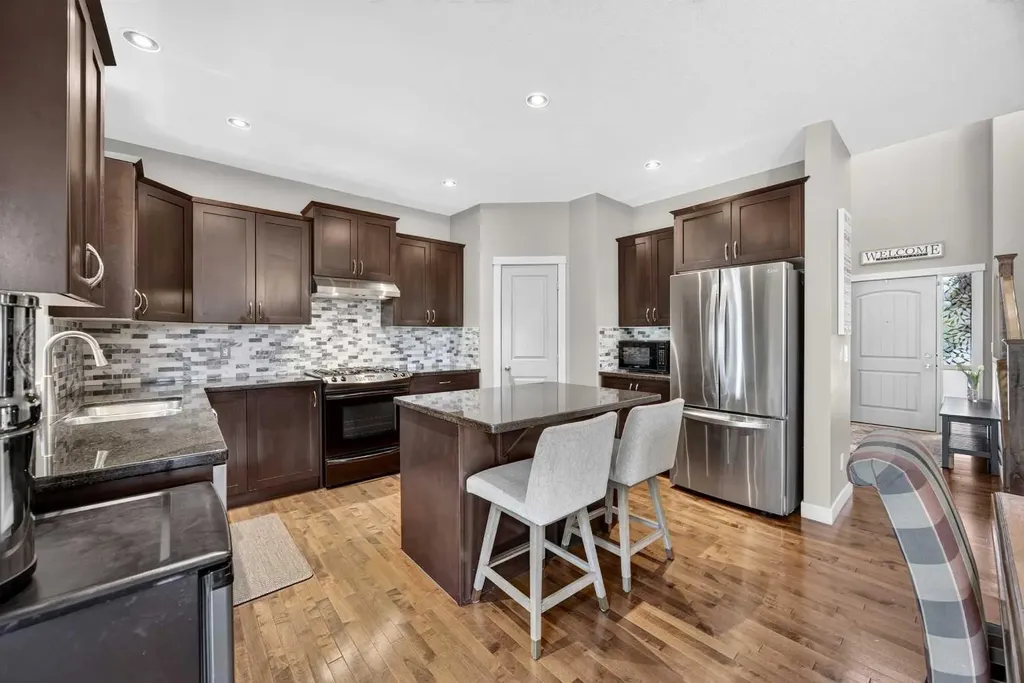 2029 Luxstone Boulevard SW Airdrie AB T4B 0J7