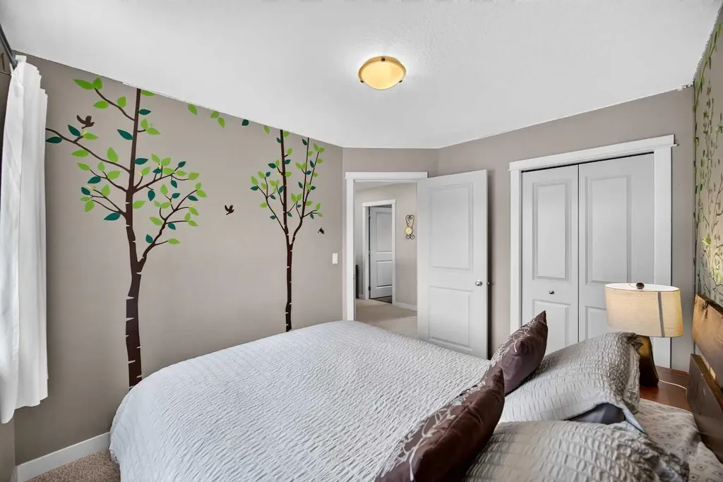 2029 Luxstone Boulevard SW Airdrie AB T4B 0J7