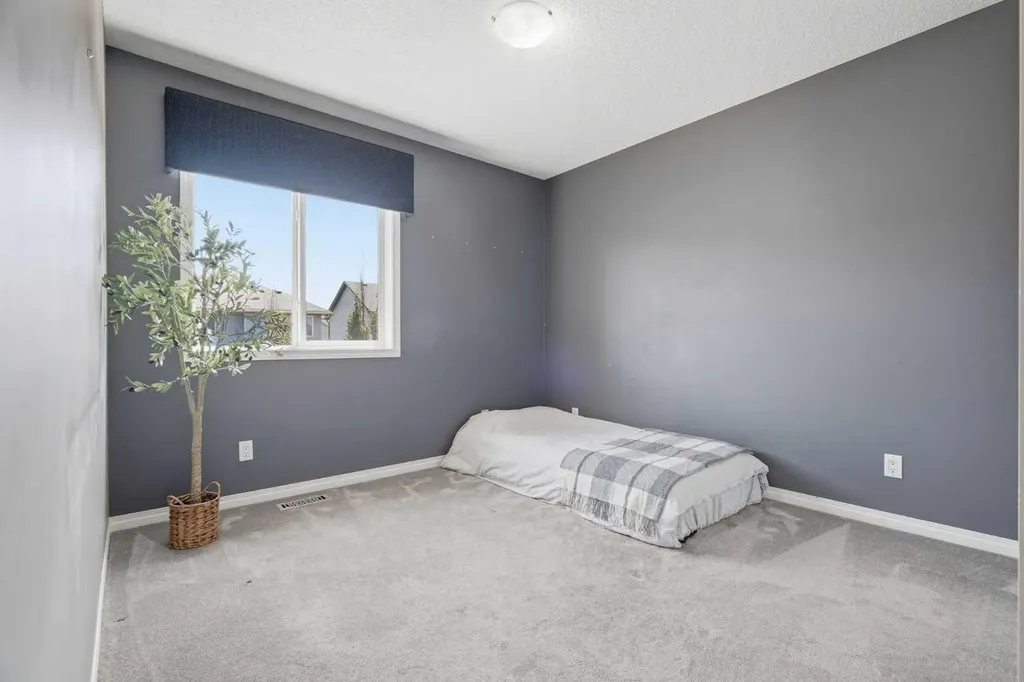 379 Cimarron Boulevard Okotoks AB T1S 2L8
