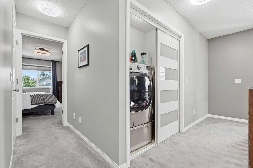 379 Cimarron Boulevard Okotoks AB T1S 2L8