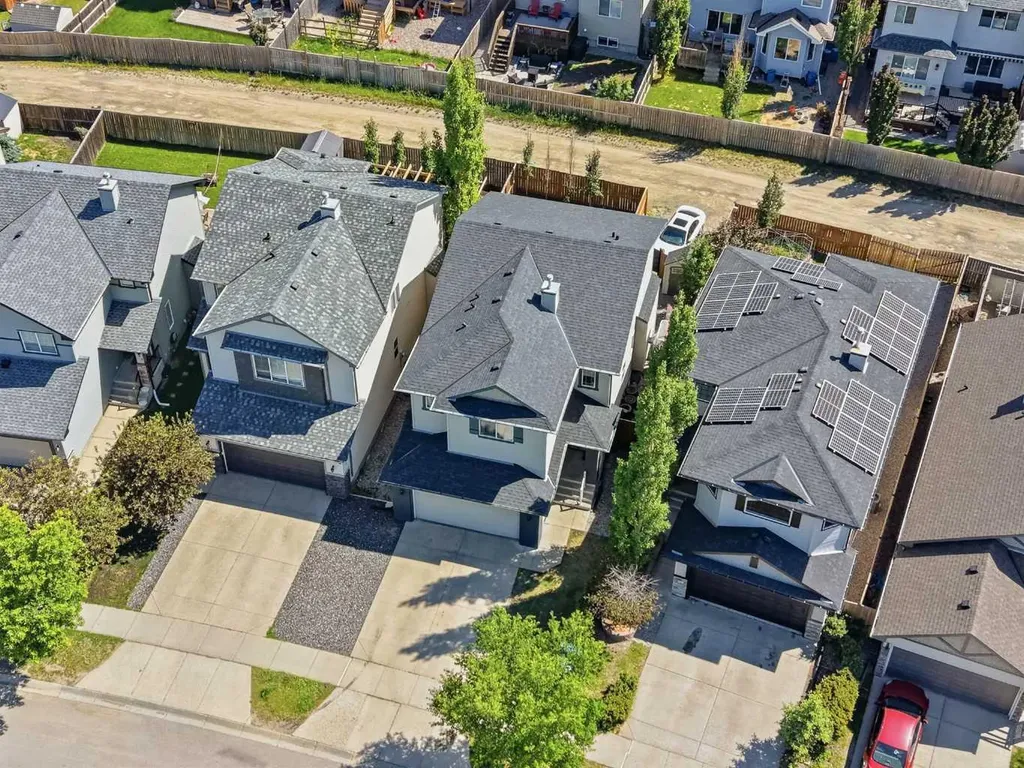 379 Cimarron Boulevard Okotoks AB T1S 2L8