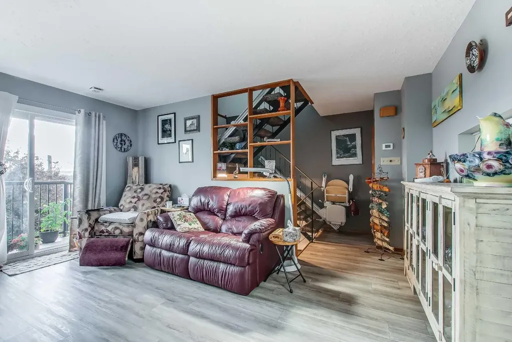 643 5 Street SE Medicine Hat AB T1A 0N4