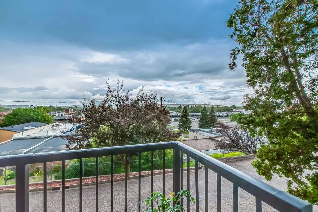 643 5 Street SE Medicine Hat AB T1A 0N4