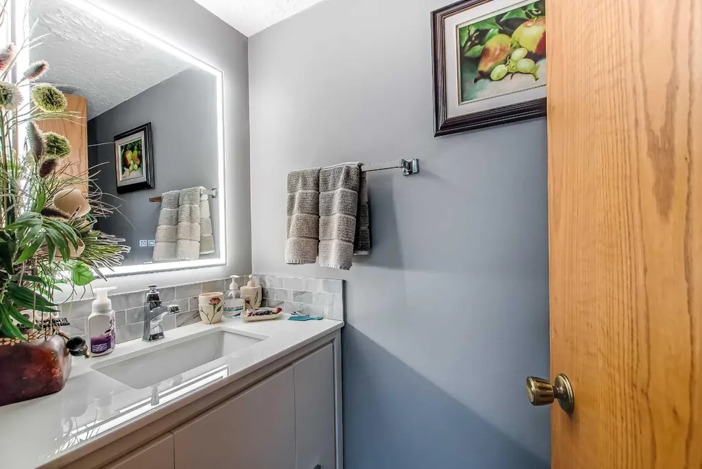 643 5 Street SE Medicine Hat AB T1A 0N4