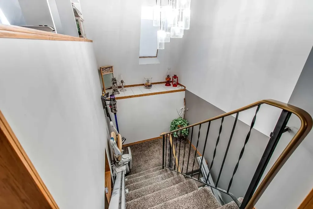 643 5 Street SE Medicine Hat AB T1A 0N4