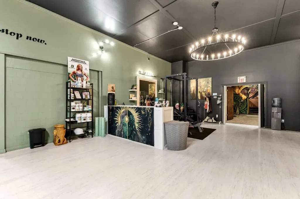 655 2 Street SE Medicine Hat AB T1A 0C8