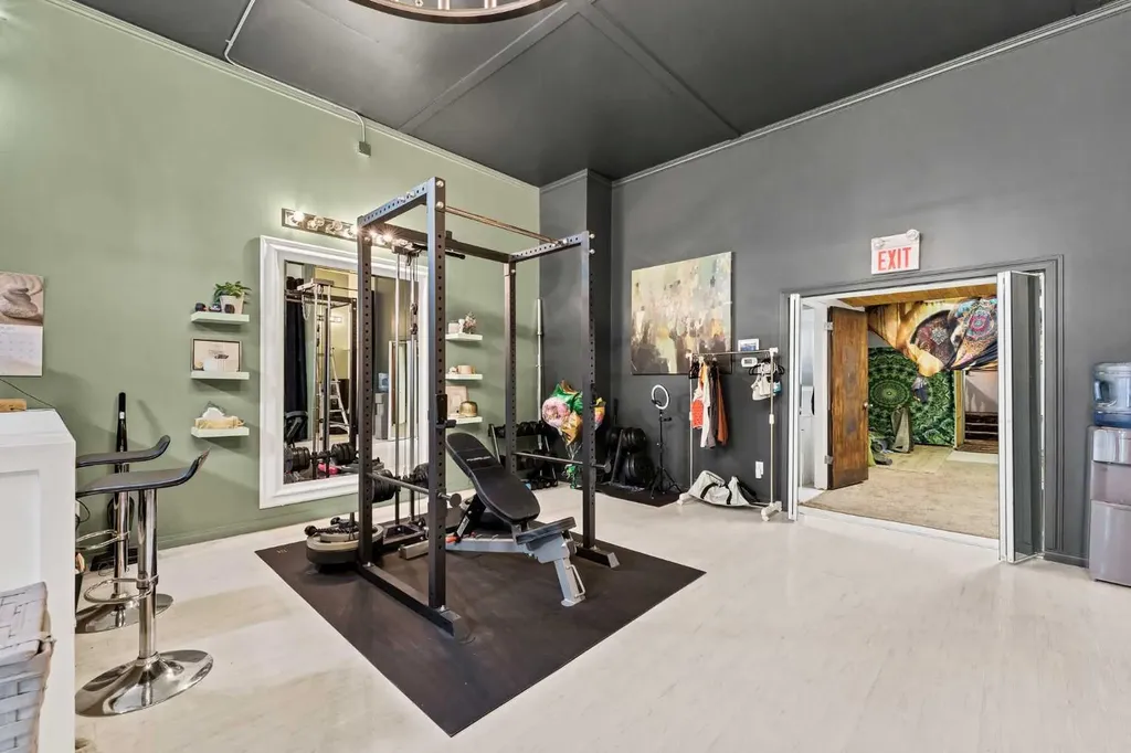 655 2 Street SE Medicine Hat AB T1A 0C8