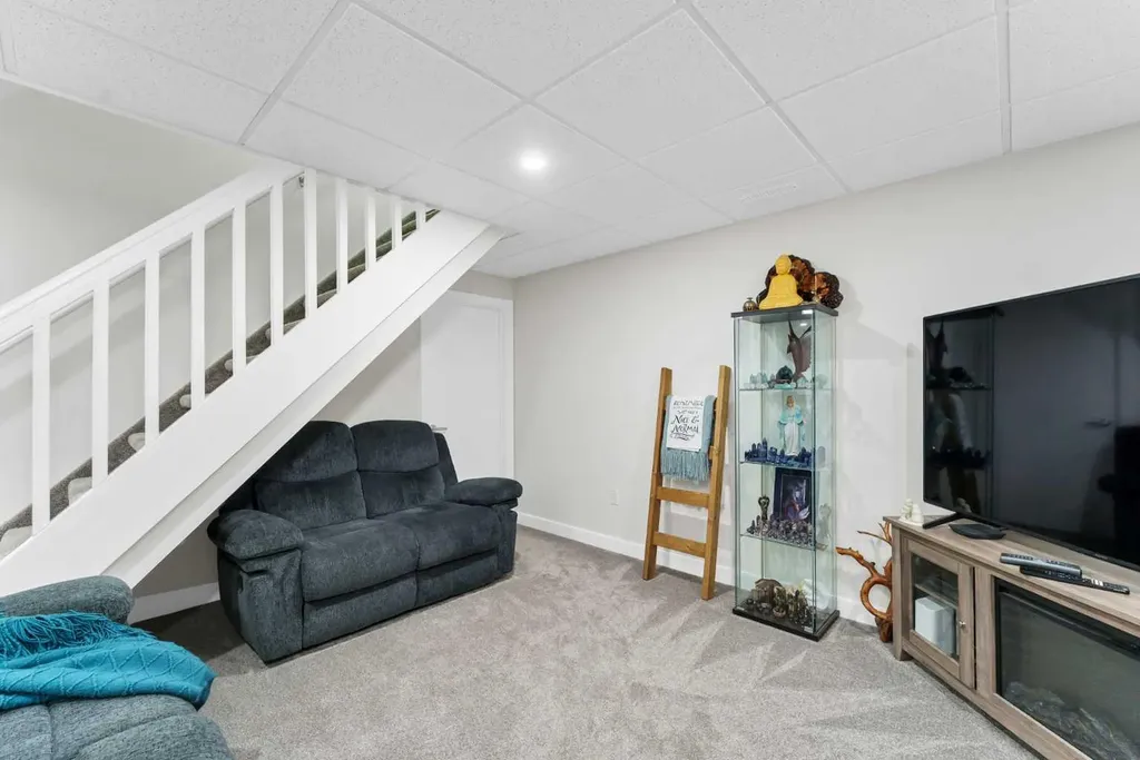 172 14 Street NW Medicine Hat AB T1A 6R6