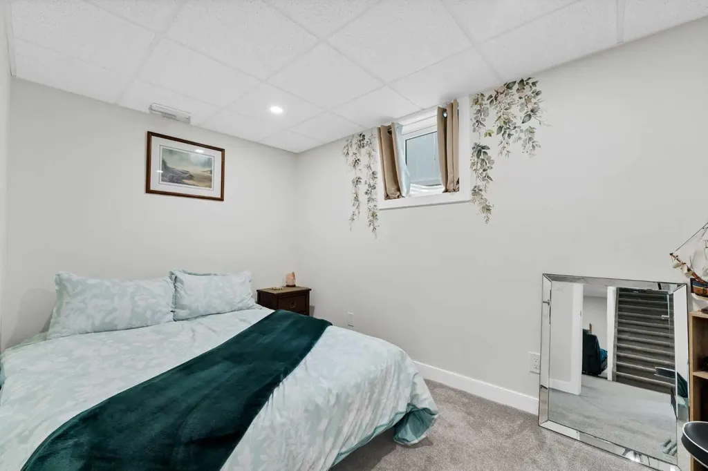 172 14 Street NW Medicine Hat AB T1A 6R6