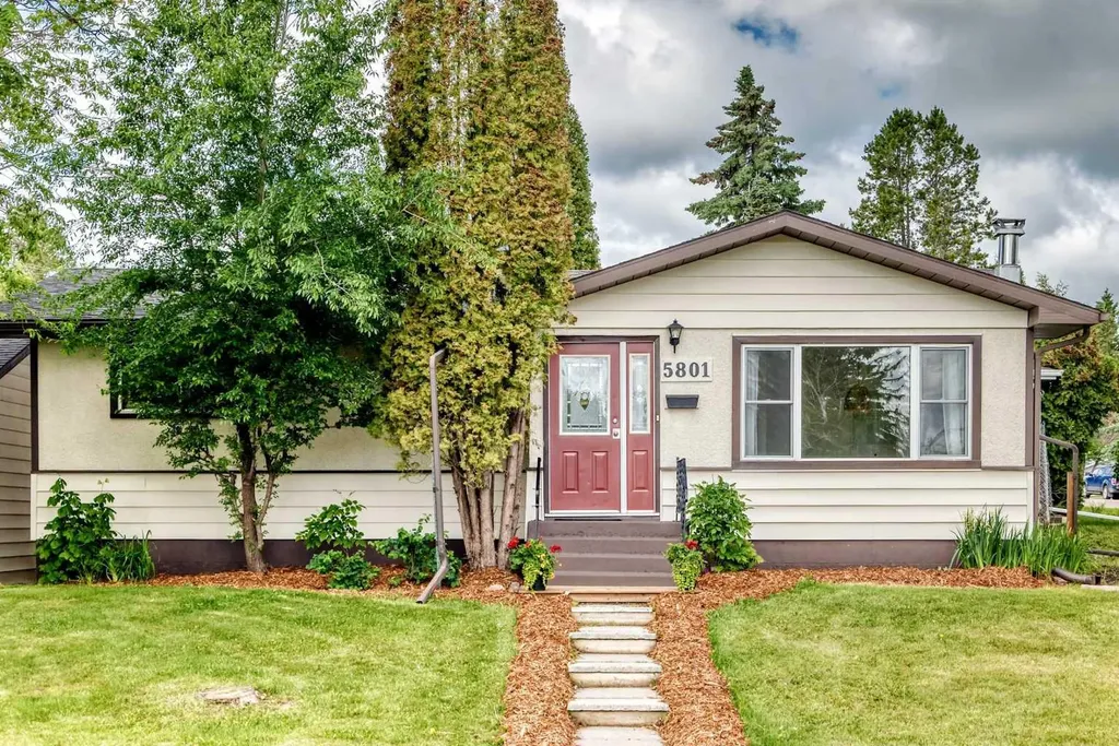 5801 41 Street Crescent Red Deer AB T4N1B5