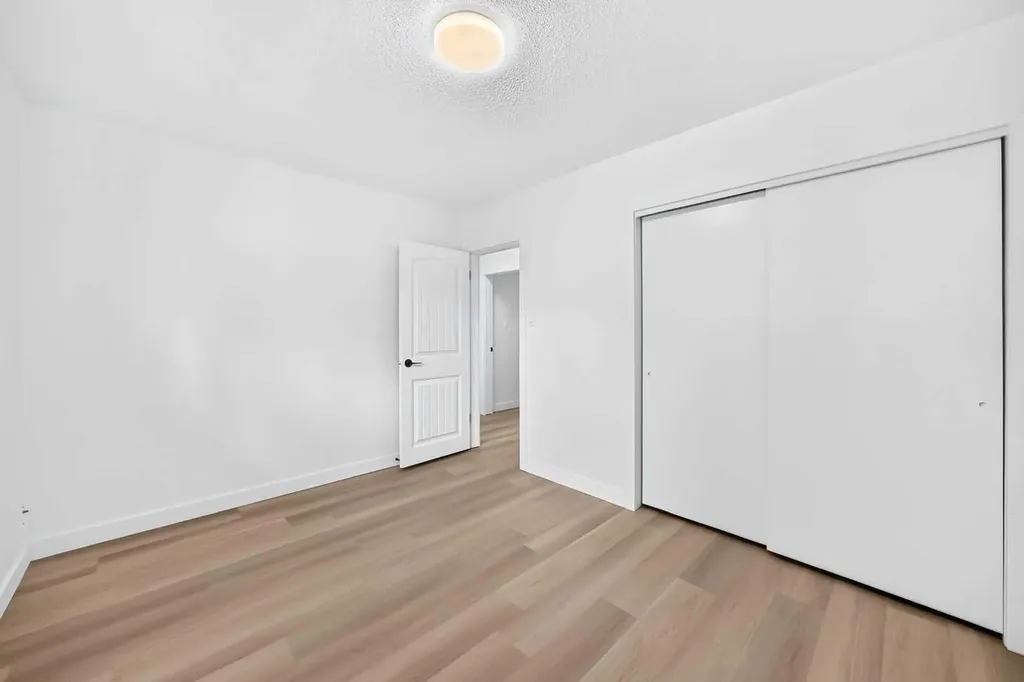 5801 41 Street Crescent Red Deer AB T4N1B5