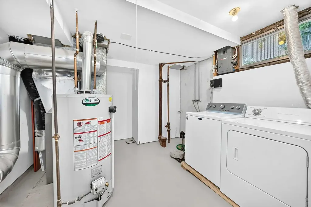 5801 41 Street Crescent Red Deer AB T4N1B5