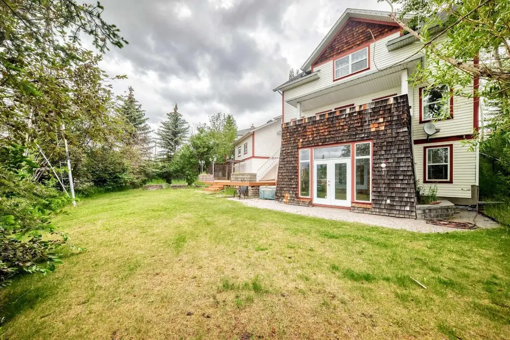 10 Hidden Creek View NW Calgary AB T3A6C5