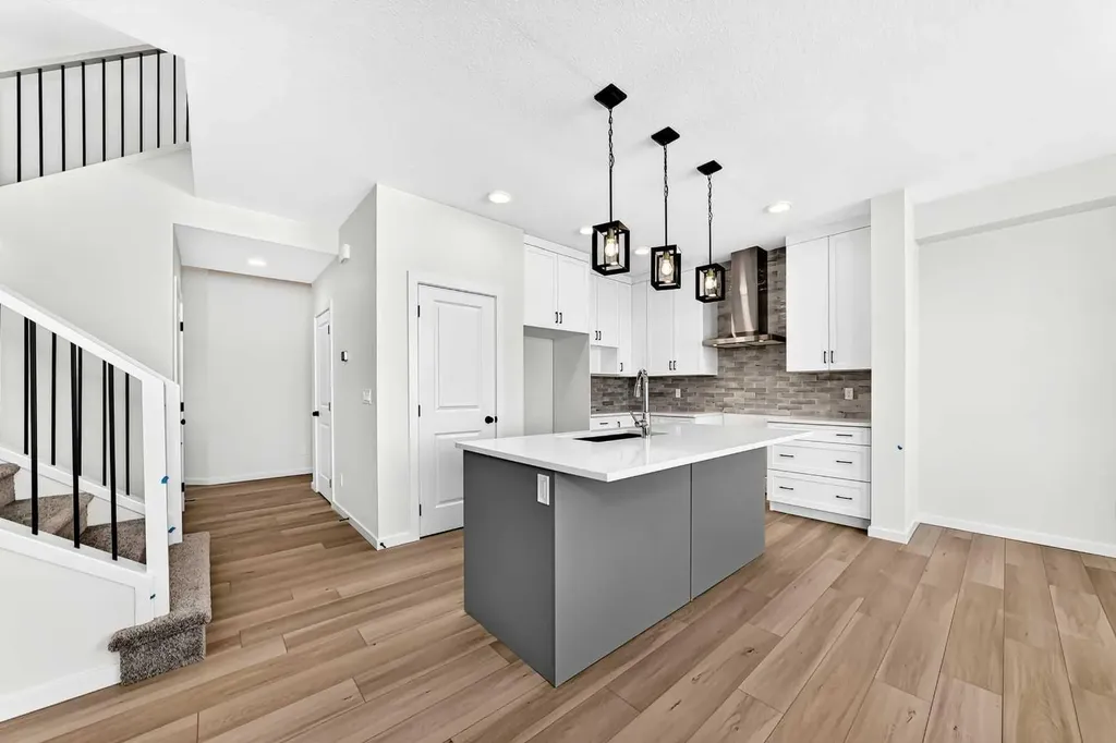 18 Osprey Hill Bay SW Calgary AB T3B 6S2