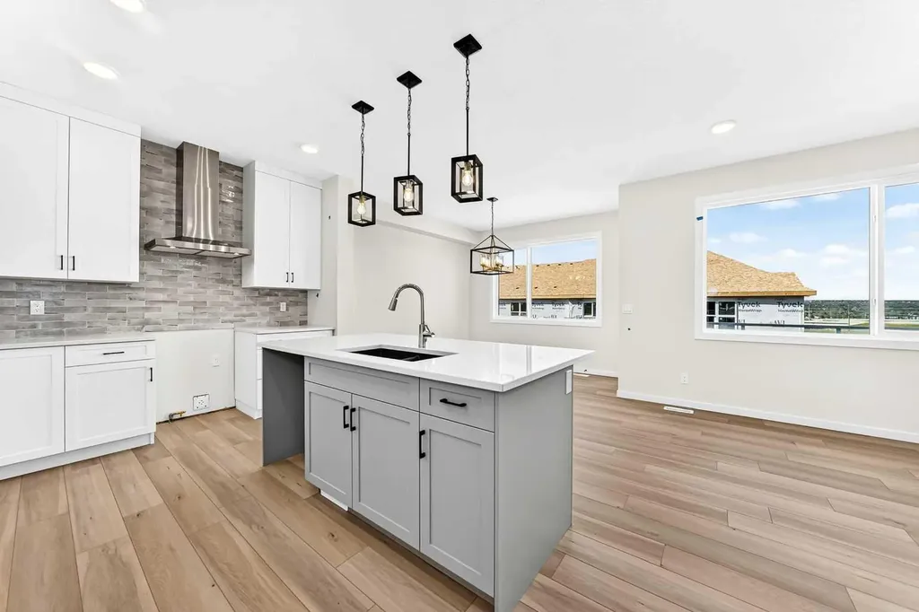 18 Osprey Hill Bay SW Calgary AB T3B 6S2