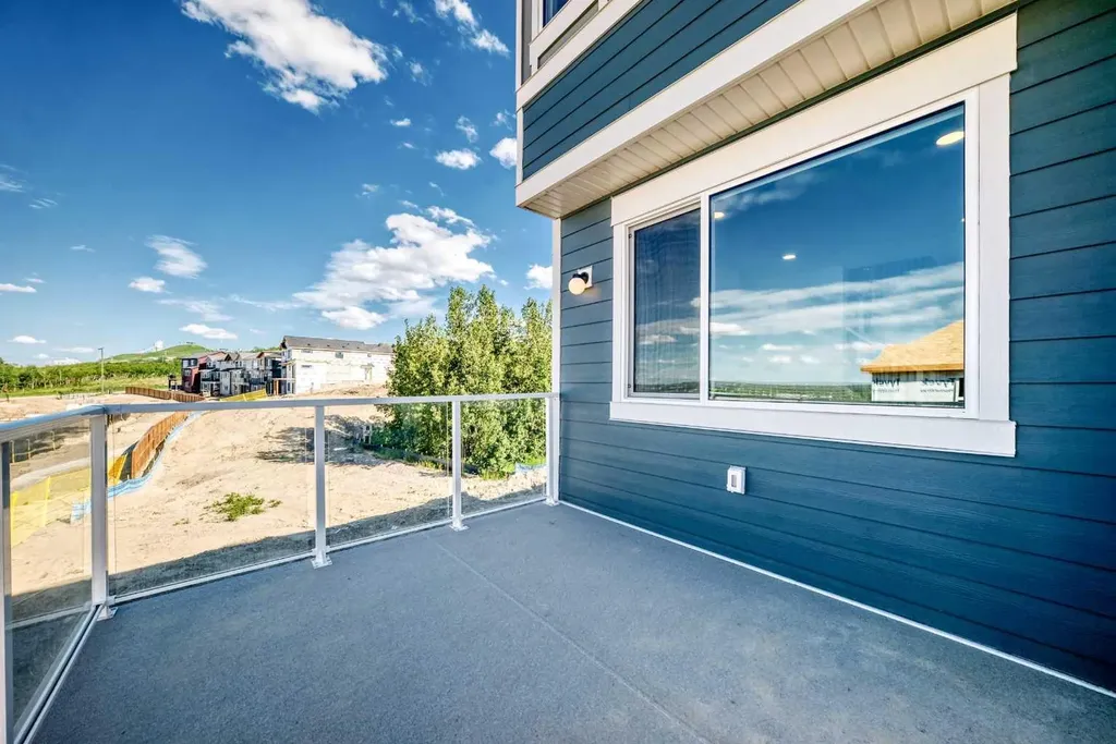 18 Osprey Hill Bay SW Calgary AB T3B 6S2