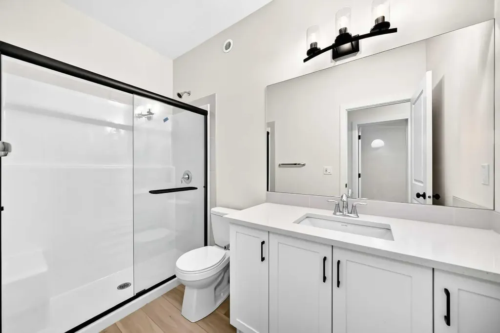 18 Osprey Hill Bay SW Calgary AB T3B 6S2