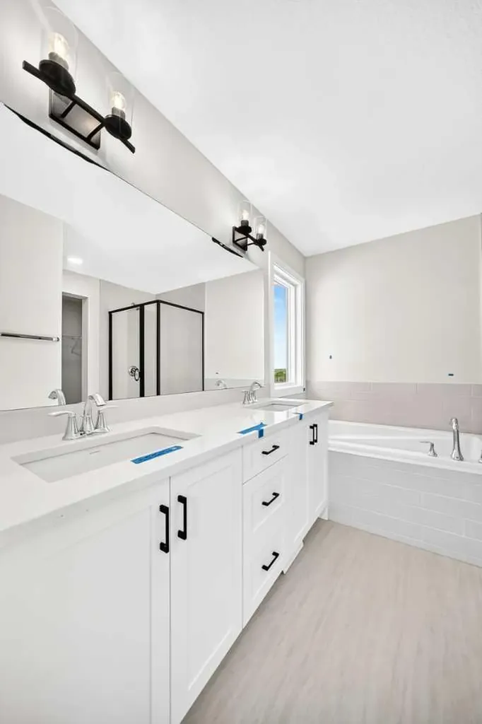 18 Osprey Hill Bay SW Calgary AB T3B 6S2