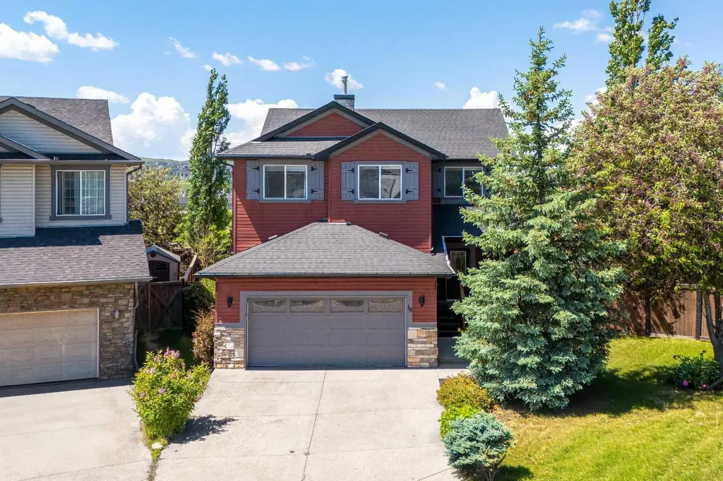 18 Hidden Creek Manor NW Calgary AB T3A 6L7
