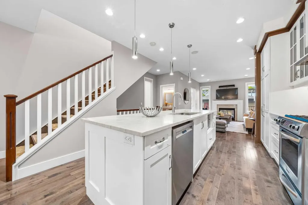 740 24 Avenue SE Calgary AB T2G1P3