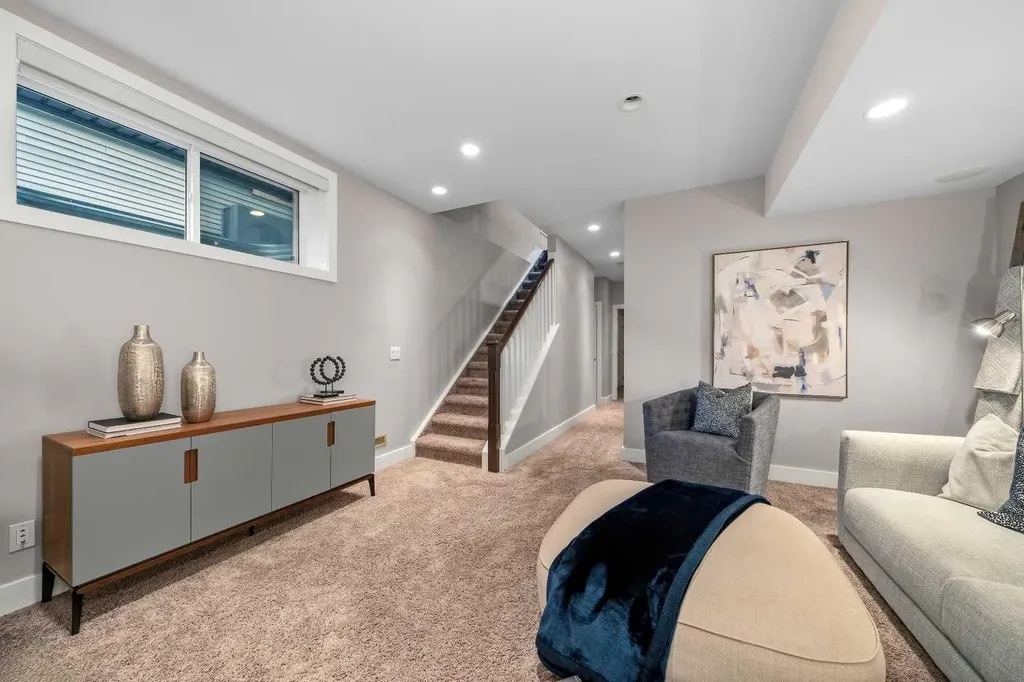 740 24 Avenue SE Calgary AB T2G1P3