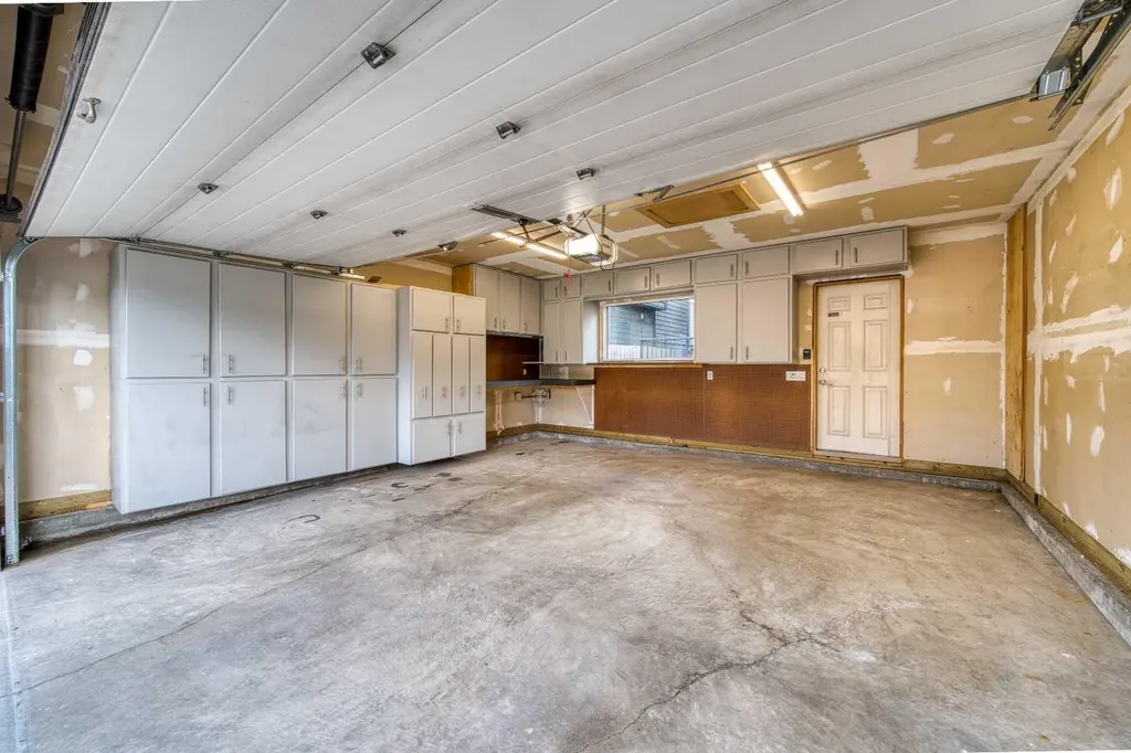 740 24 Avenue SE Calgary AB T2G1P3