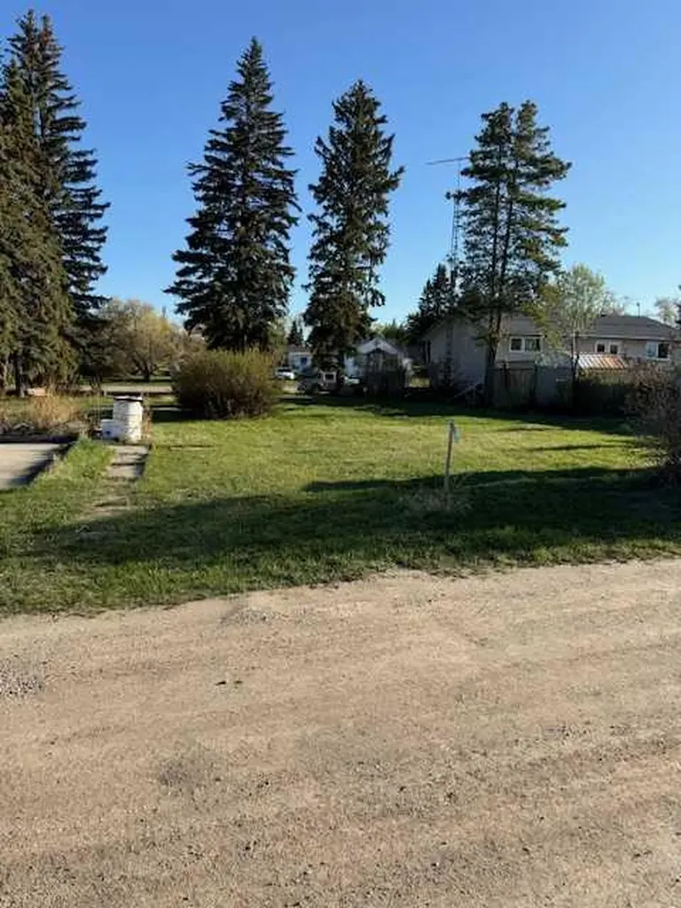 519 4 Avenue Elnora AB T0M 0Y0