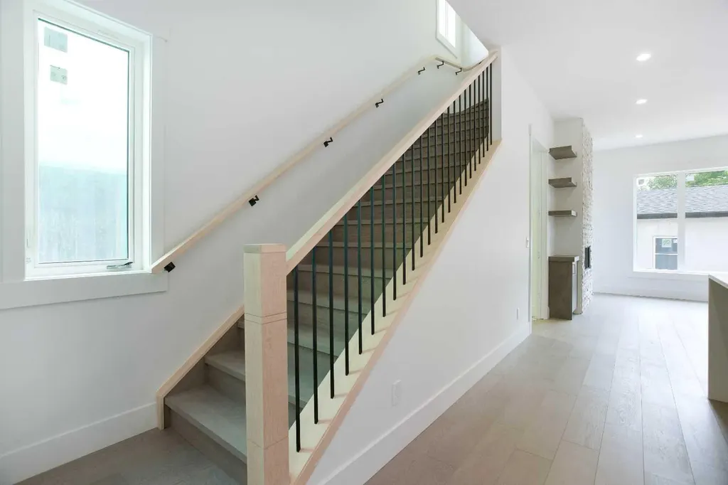 1106 6 Street NE Calgary AB T2E 3Y8