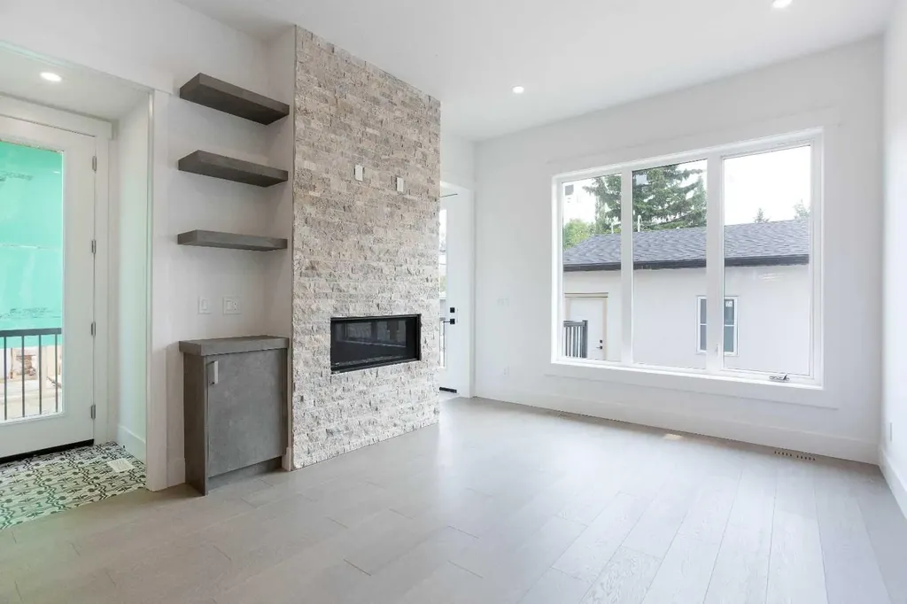 1106 6 Street NE Calgary AB T2E 3Y8