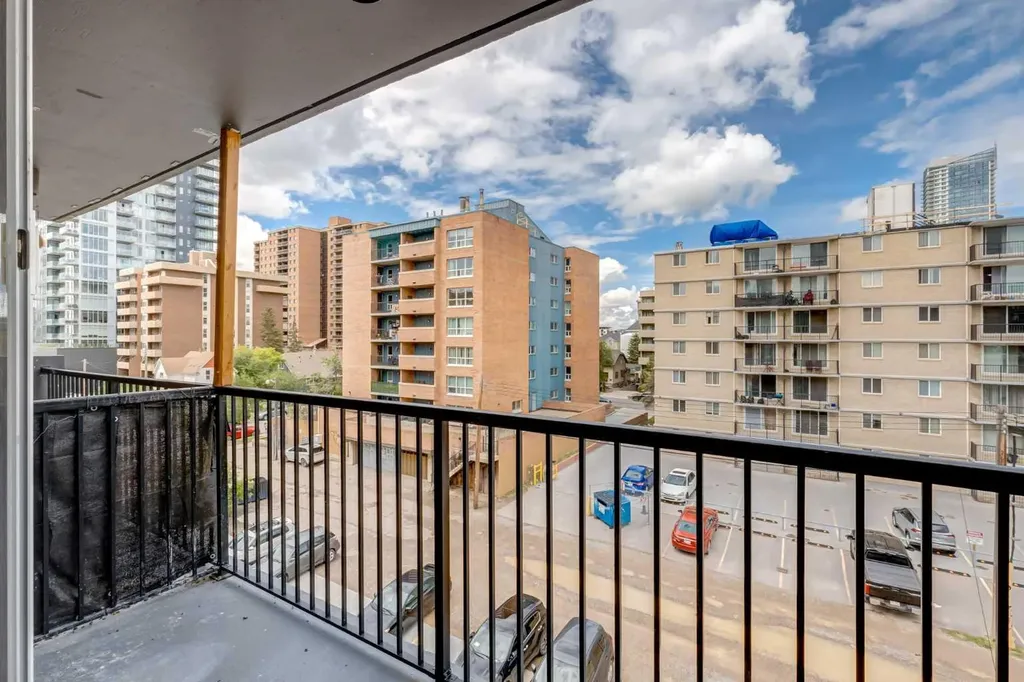1236 15 Avenue SW Calgary AB T3C0X5